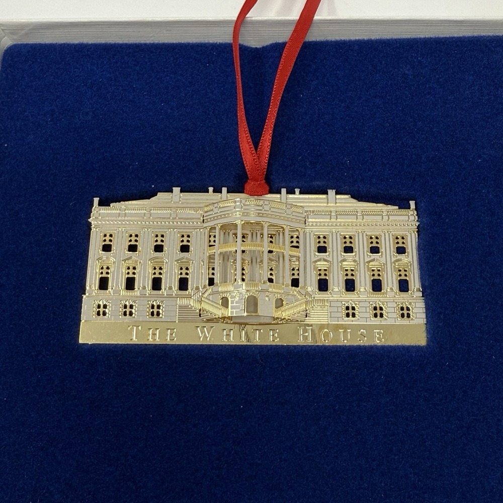 The White House Historical Association South Portico Exclusive Ornament 1995